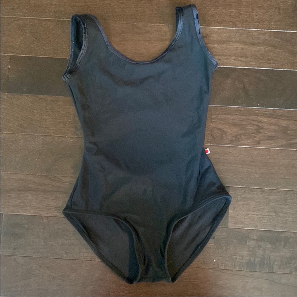 SOLD Black yumiko